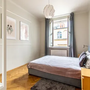 Brokilon House Apartment